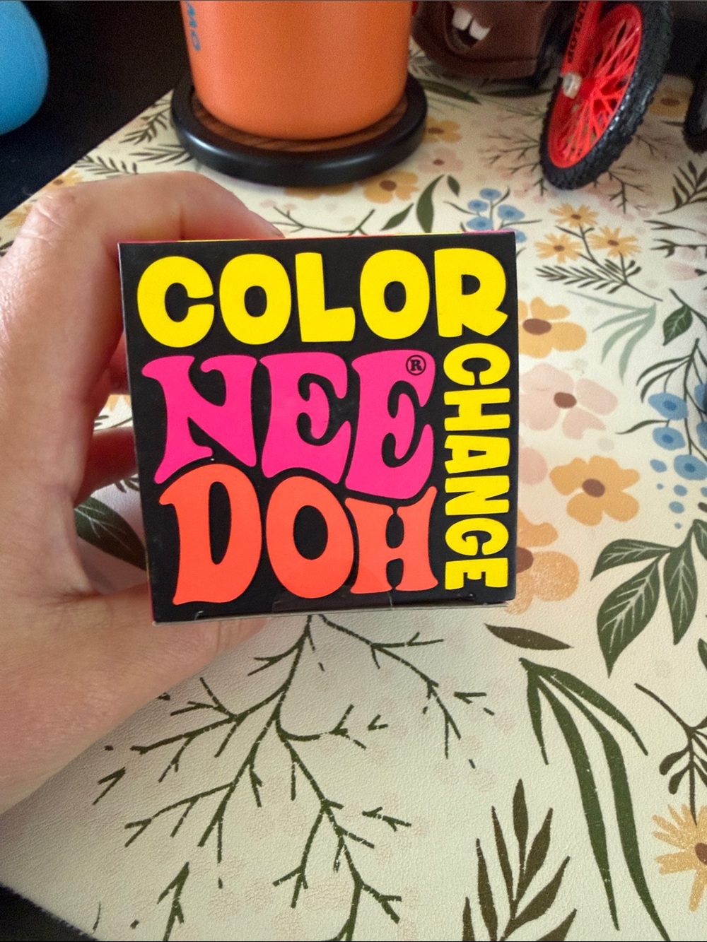 NeeDoh Color Change Ball